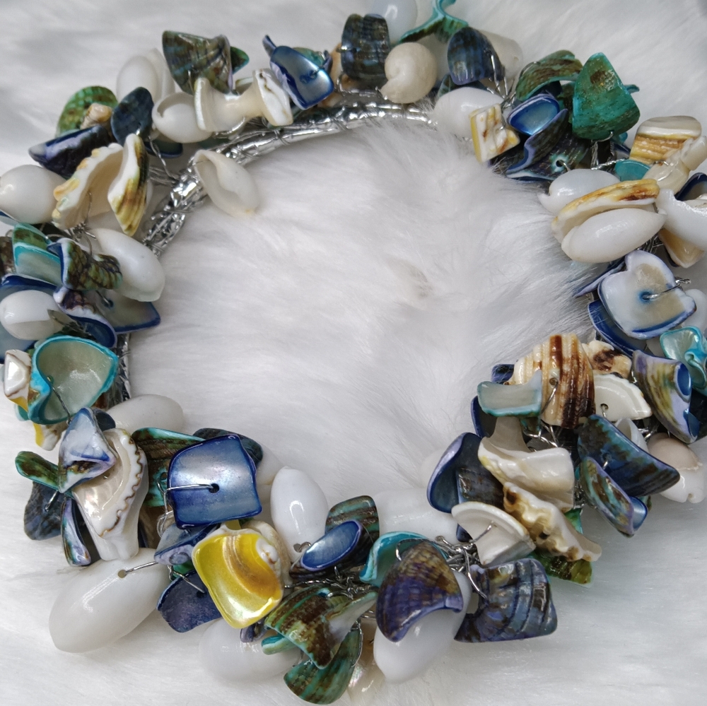 2 Handmade Shell Bangle Bracelets - Picture 2 of 3